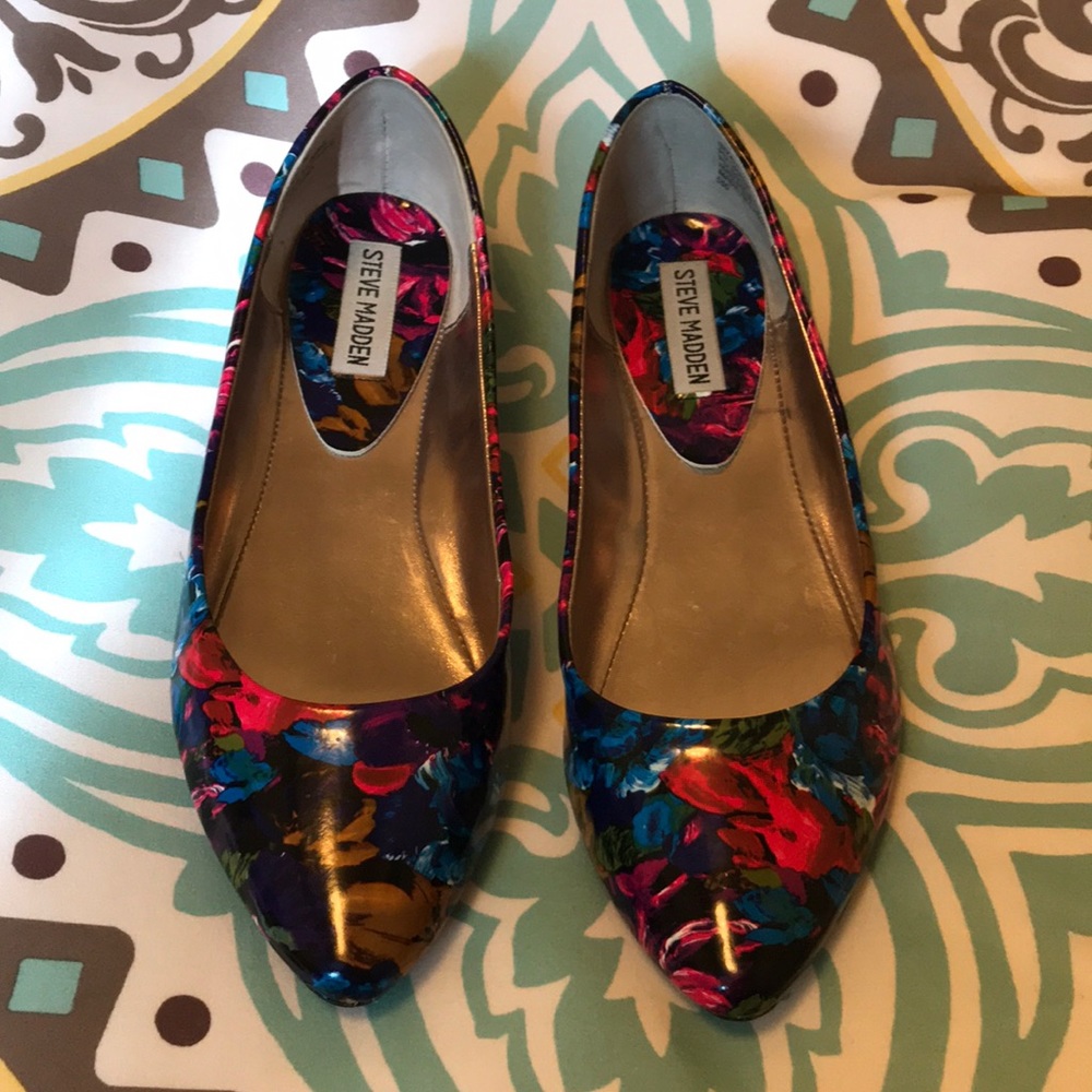Steve Madden Floral Ibiza Flats